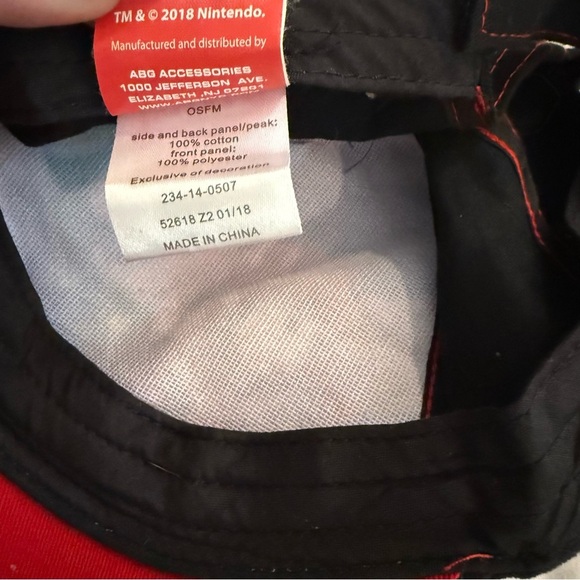 Like New Nintendo Super Mario Bros. Adjustable Snap-back Hat - Picture 2 of 5